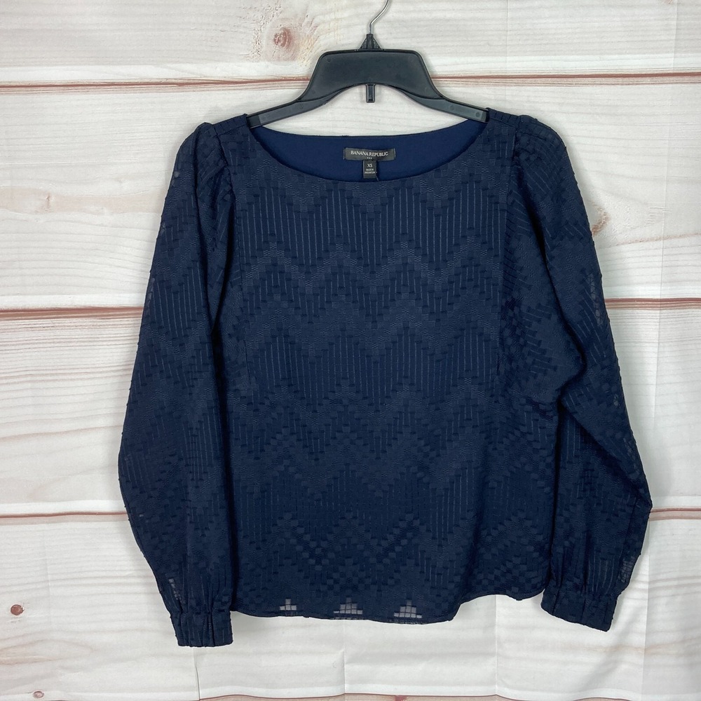 Banana Republic Top Women XS Blue Boat Neck Blouse Texture Dolman Sleeve Chevron